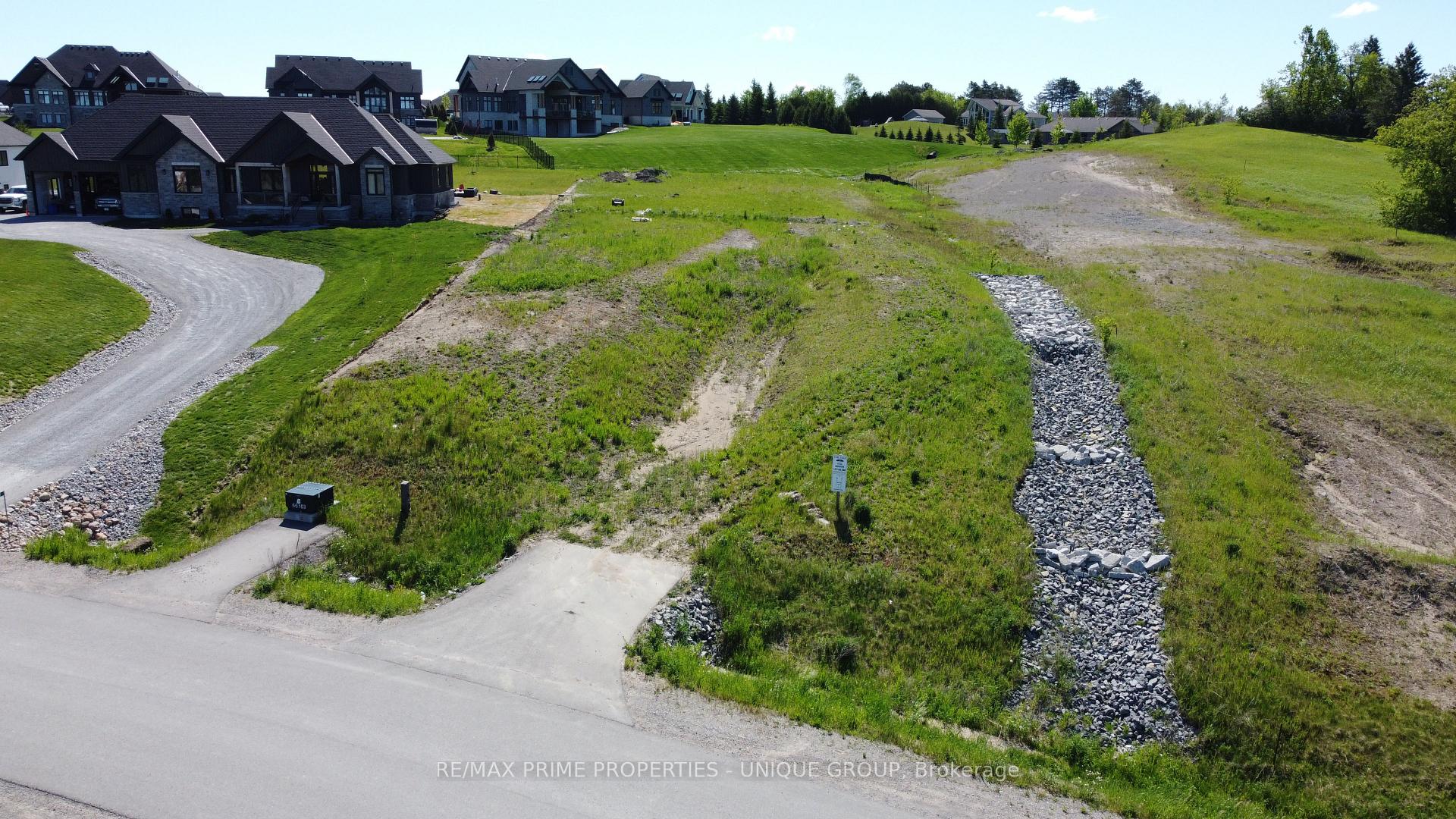 8 Country Place Kawartha Lakes Ontario Canada Sale residential Jeffrey Kerr RE/MAX PRIME PROPERTIES - UNIQUE GROUP*