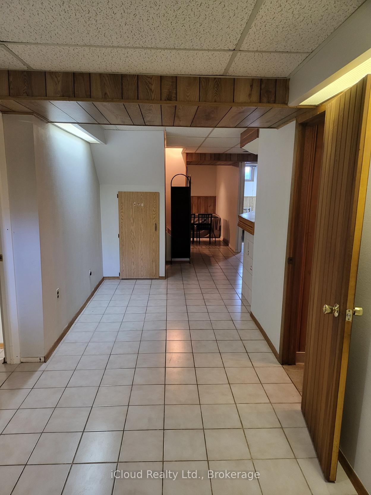 2498 Privet Cres Crescent Mississauga Ontario Canada Rent residential Ivan Beran iCloud Realty Ltd. 