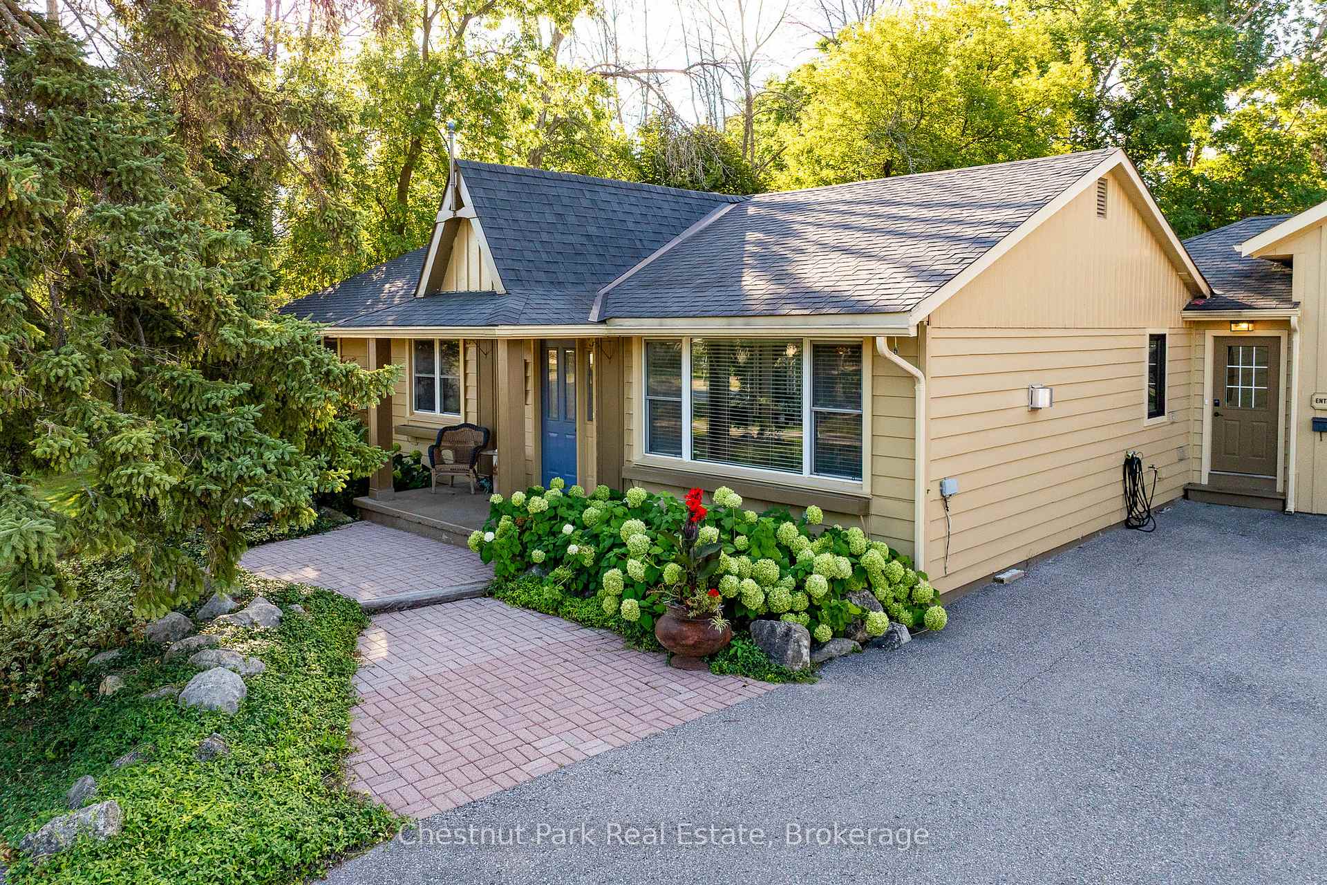3 Bedroom Single Family Home/House's Image 38