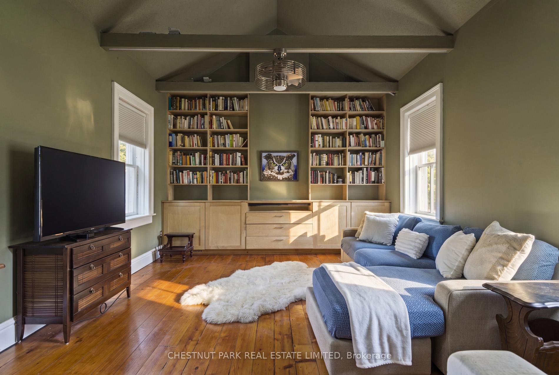 3 Bedroom Single Family Home/House's Image 25