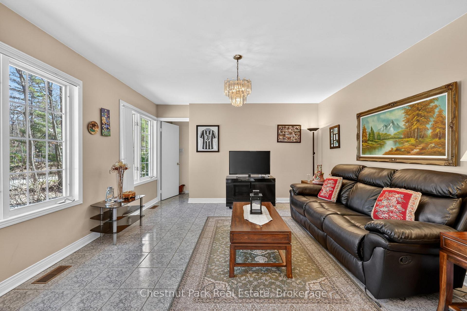 3 Bedroom Single Family Home/House's Image 7