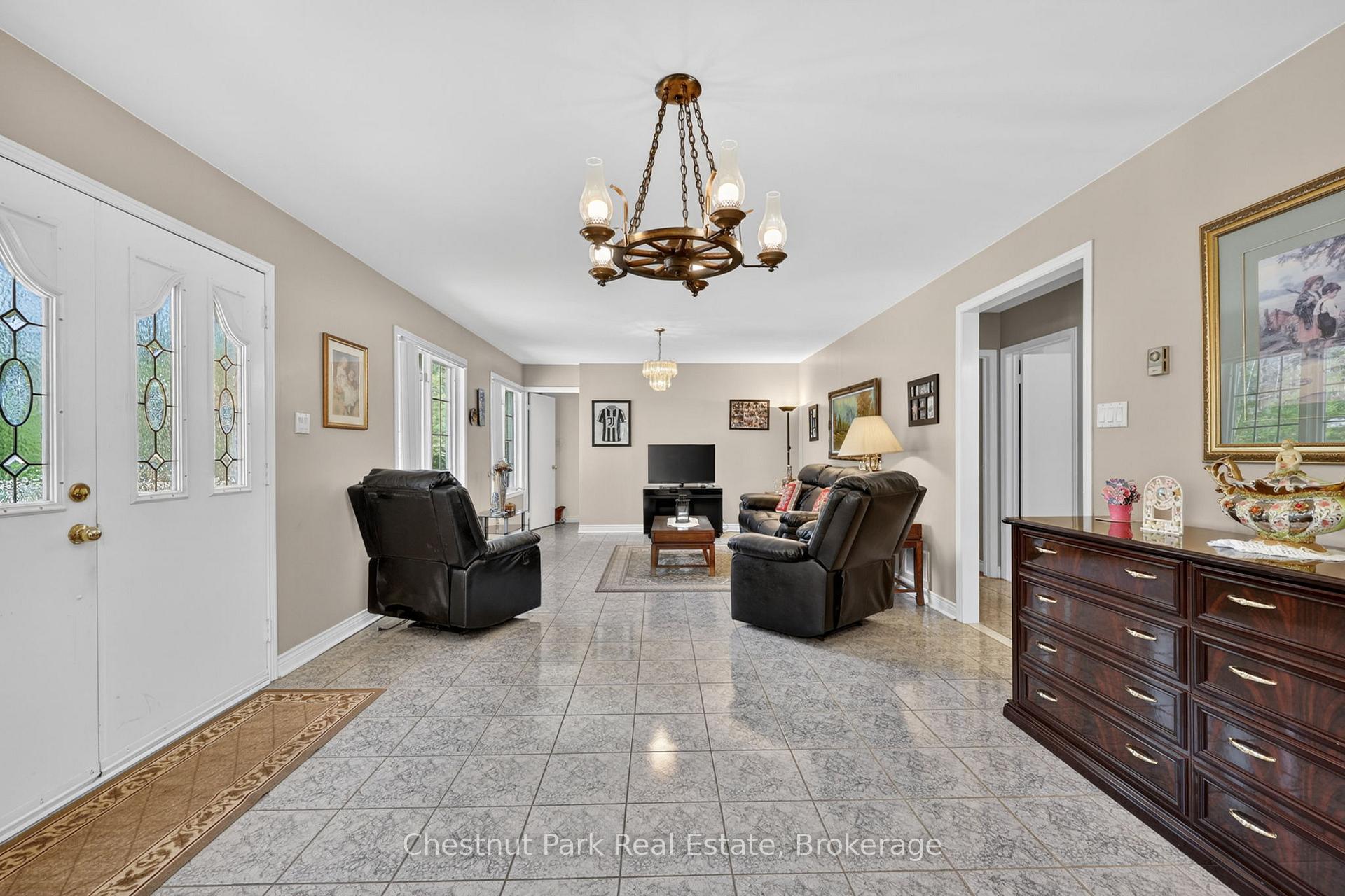 3 Bedroom Single Family Home/House's Image 5