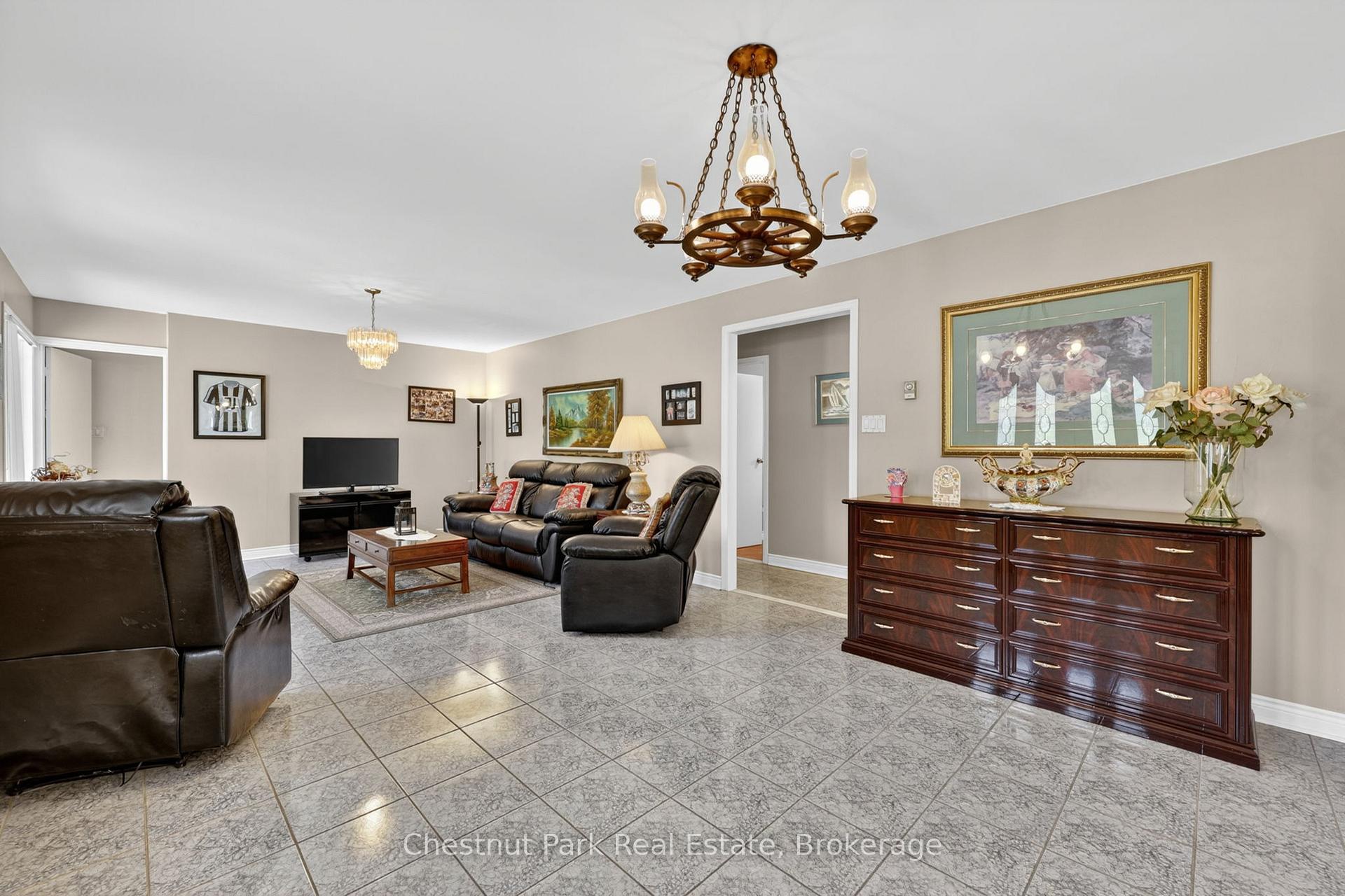 3 Bedroom Single Family Home/House's Image 4