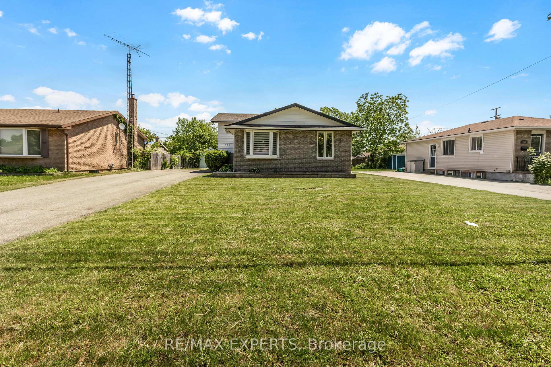 360 First Avenue Welland Ontario Canada Sale residential NIHAD HAZBOUN Re/Max Experts, Brokerage*