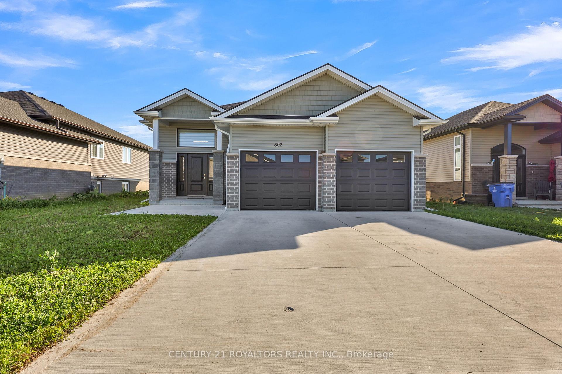 802 Keil Drive Chatham-Kent Ontario Canada Sale residential Gagan Dhah Century 21 Royaltors Realty Inc.,Brokerage