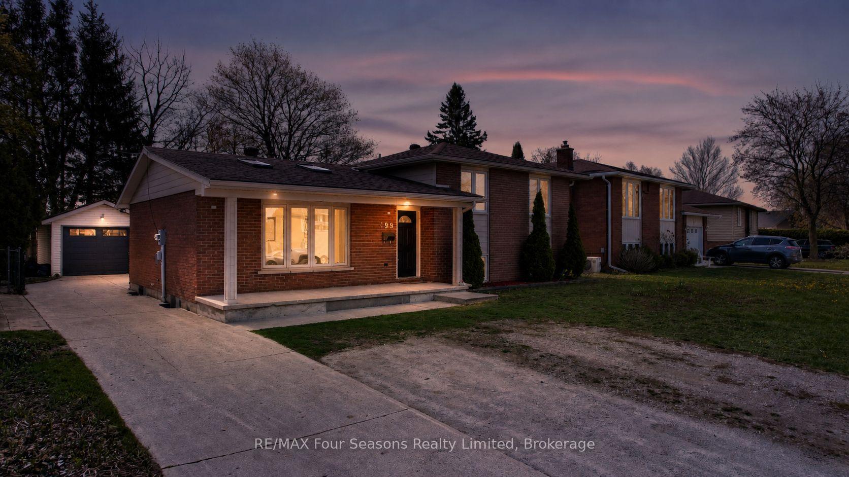 599 Thede Drive Saugeen Shores Ontario Canada Sale residential Jason Steele Living in Saugeen Shores RE/MAX Four Seasons Realty Limited, Brokerage*