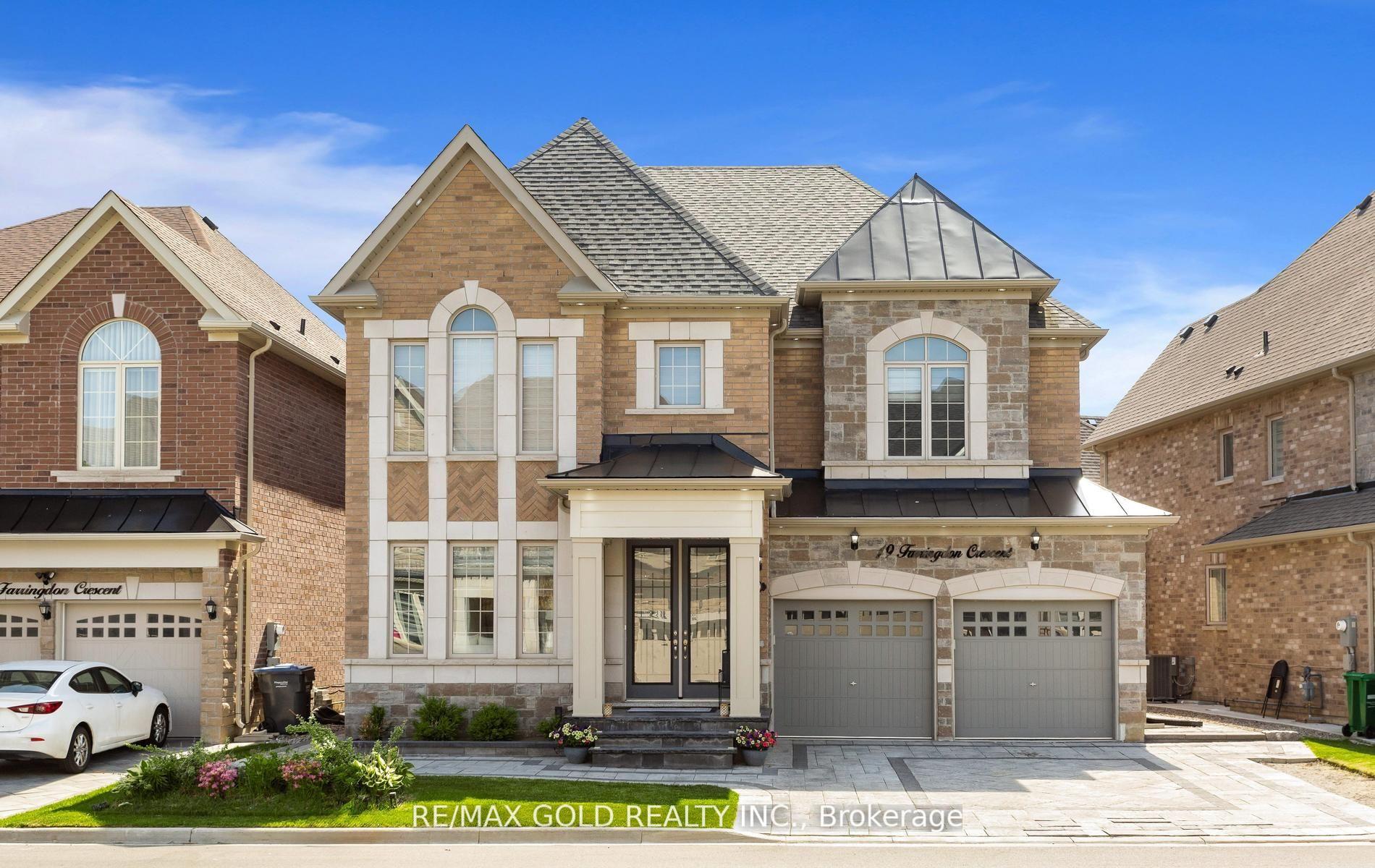 19 Farringdon Crescent Brampton Ontario Canada Sale residential Ray Datta RE/MAX Gold Realty Inc., Brokerage