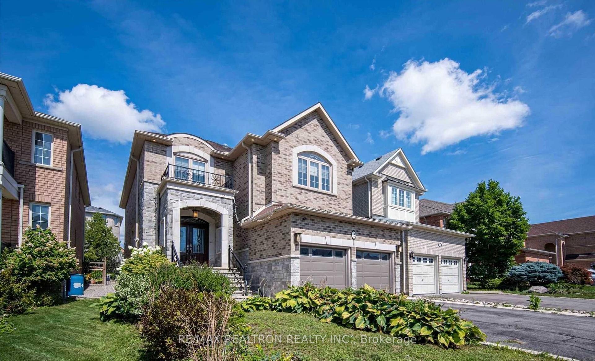 18 Ravine Edge Drive Richmond Hill Ontario Canada Rent residential Leon Klaiman RE/MAX Realtron Realty Inc., Brokerage*