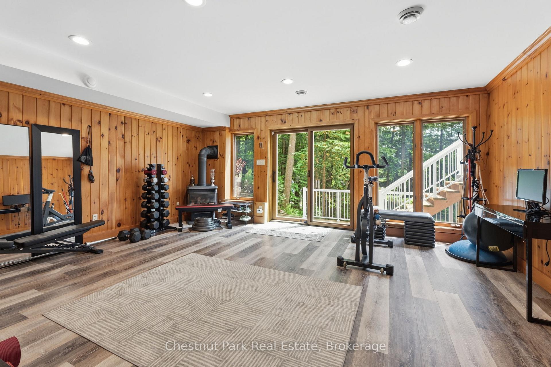 5 Bedroom Single Family Home/House's Image 17