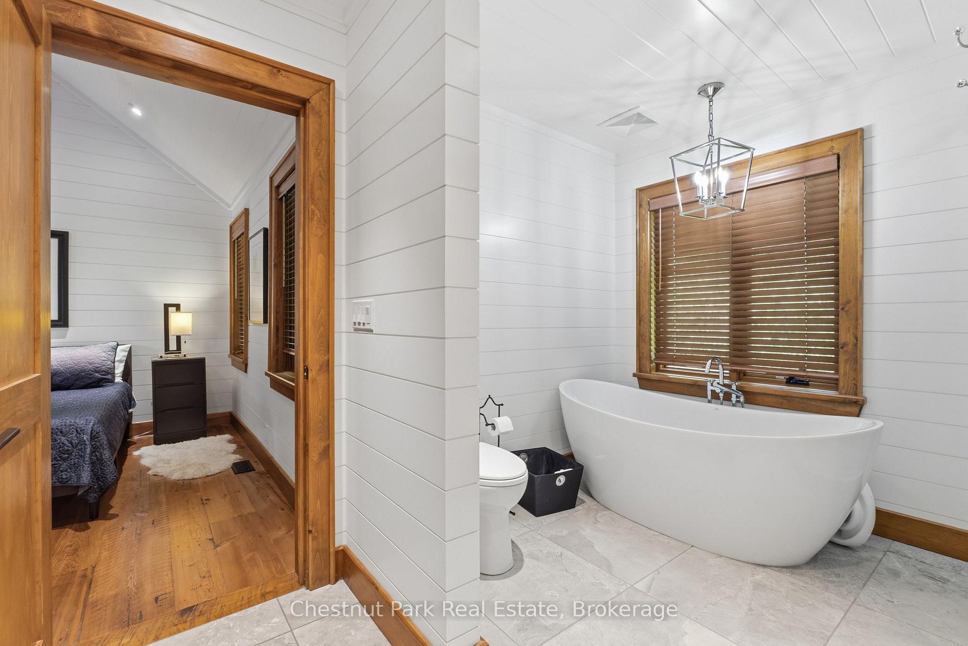 5 Bedroom Single Family Home/House's Image 15