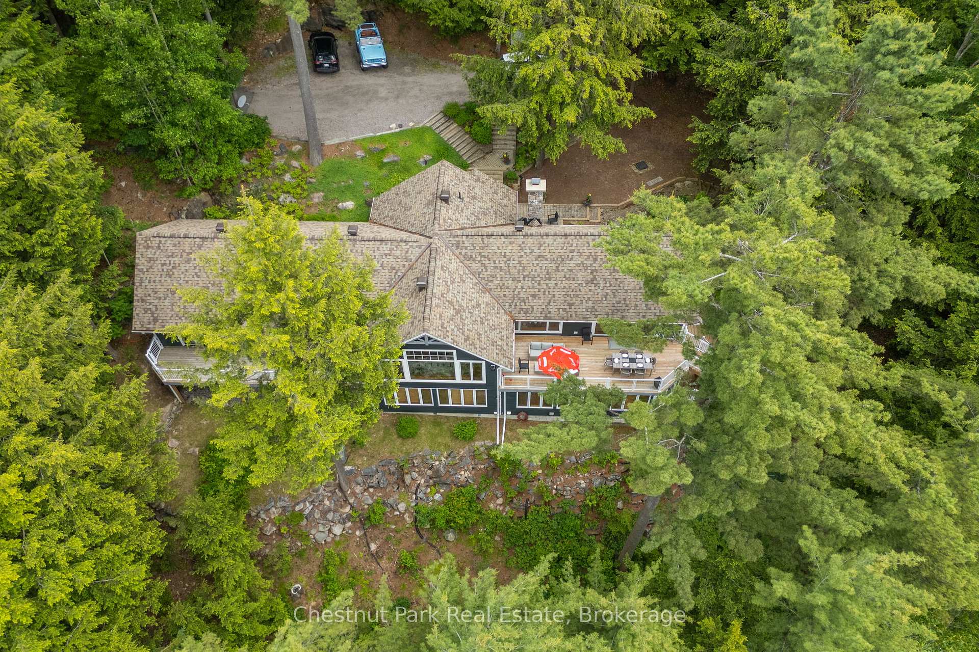 5 Bedroom Single Family Home/House's Image 40