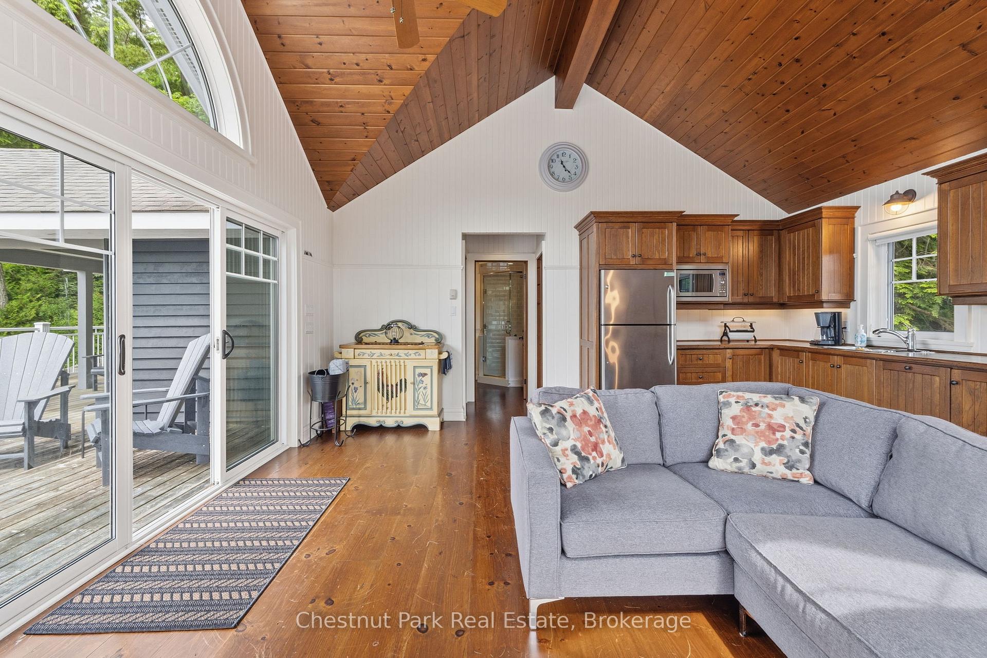 5 Bedroom Single Family Home/House's Image 30