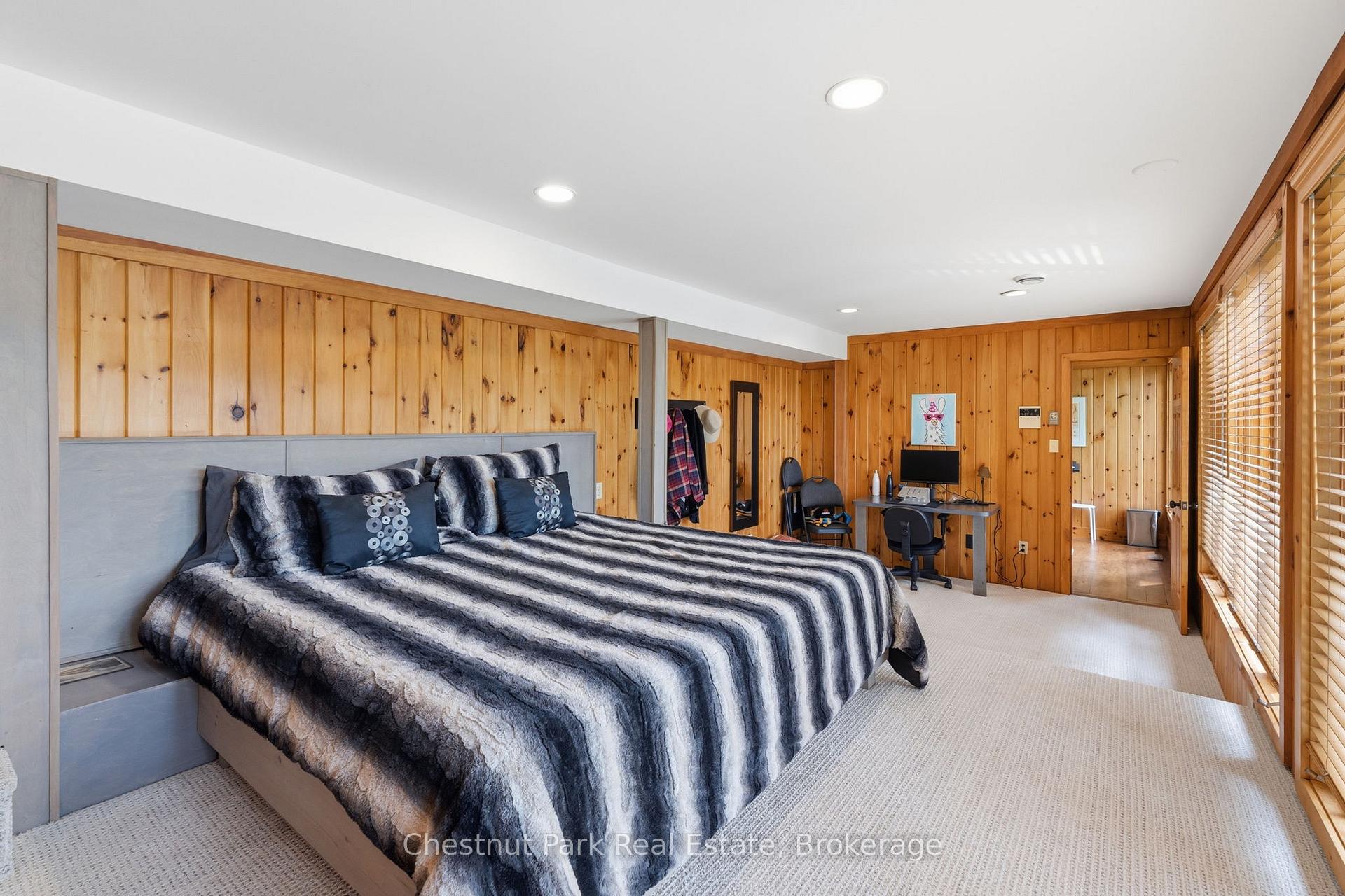 5 Bedroom Single Family Home/House's Image 22