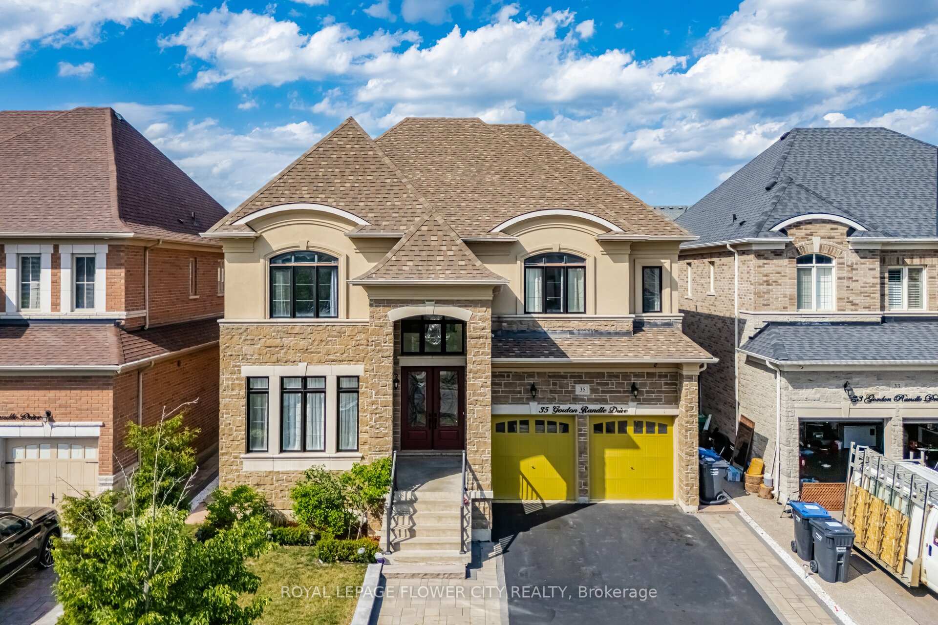35 Gordon Randle Drive Brampton Ontario Canada Sale residential Raman Dua ROYAL LEPAGE FLOWER CITY REALTY