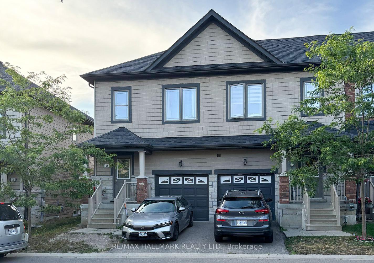 28 Deneb Street Barrie Ontario Canada Sale residential Dave Moore RE/MAX Hallmark Chay Realty, Brokerage*