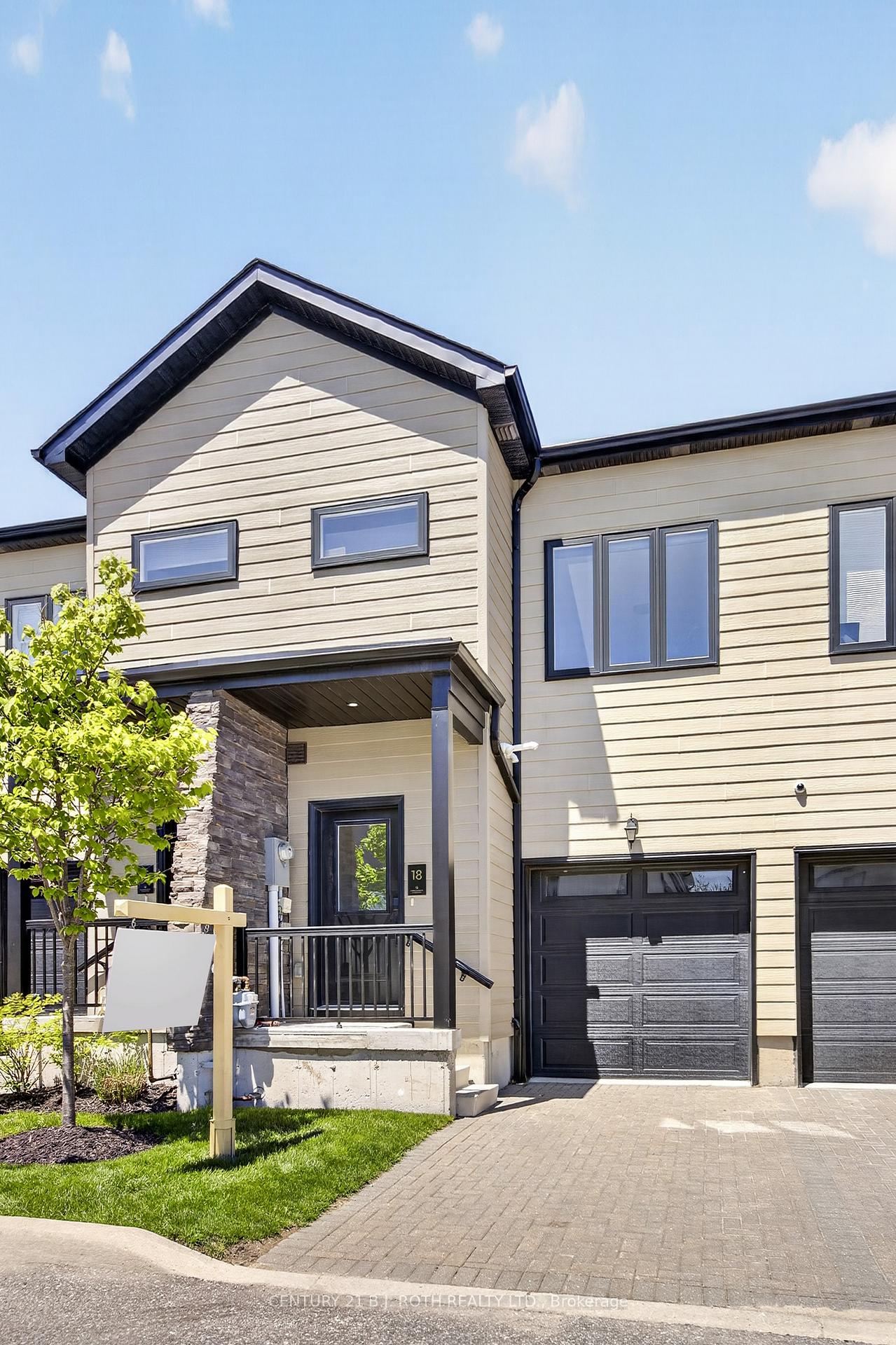 18 Stonehart Lane Barrie Ontario Canada Sale residential Kim Gosling Sutton Group Incentive Realty Inc.,Brokerage*
