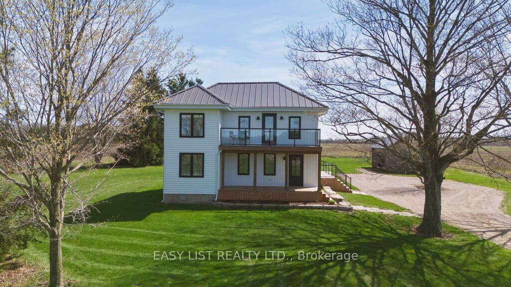 8993 Petrolia Line Brooke-Alvinston Ontario Canada Sale residential Sophie Giterman Easy List Realty Ltd.