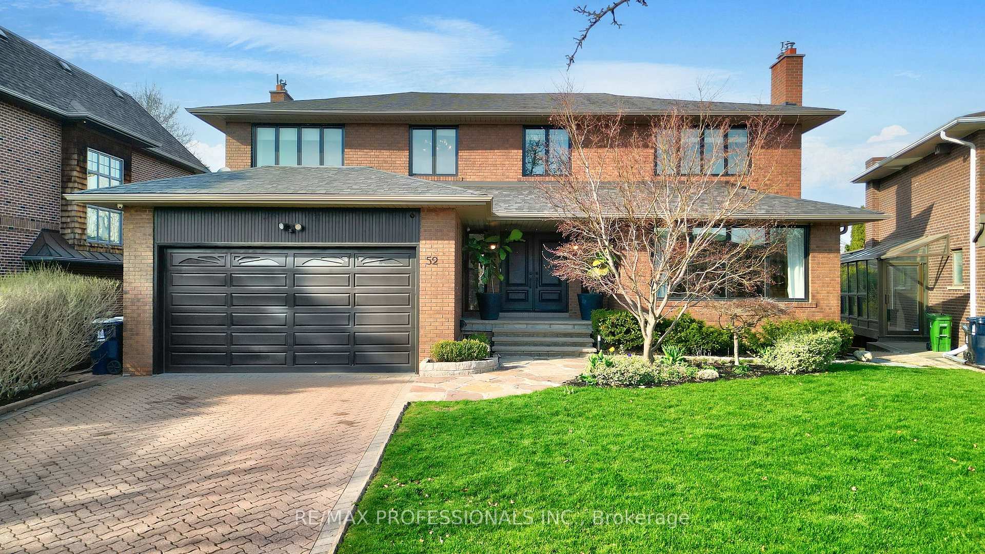 52 Courtsfield Crescent Toronto Ontario Canada Sale residential Galina Sheveleva RE/MAX Professionals Inc., Brokerage*