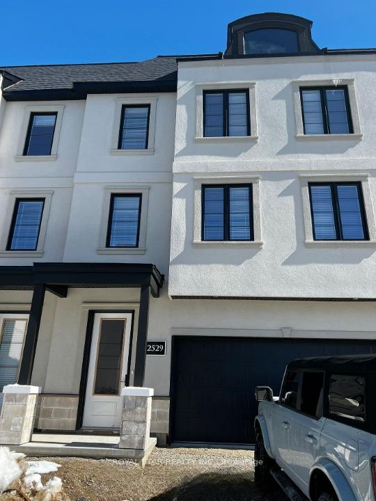 32 - 2529 Meadowlands Way London North Ontario Canada Sale residential Nibu Varguise Royal Star Realty Inc., Brokerage*