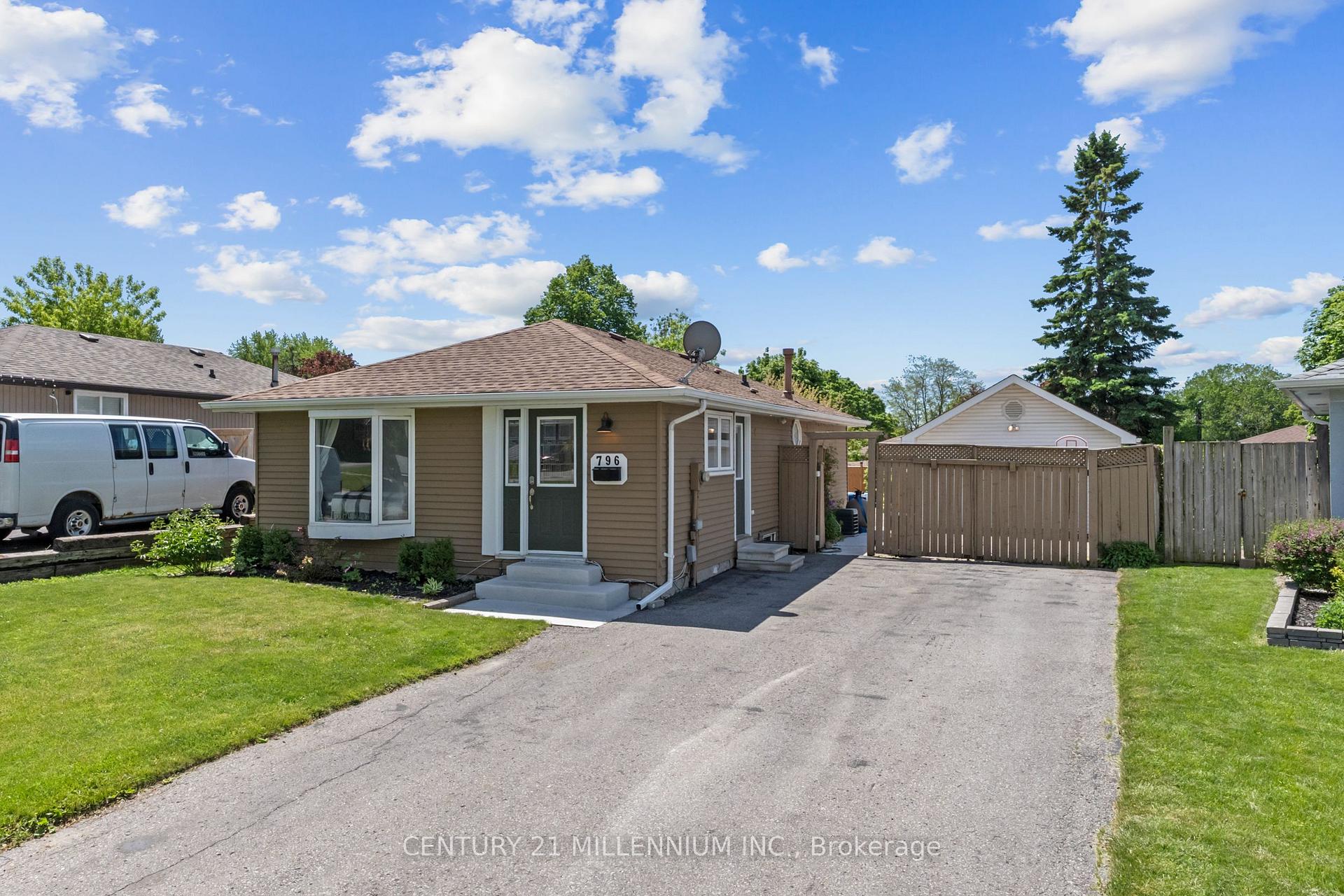 796 Grandview Drive Oshawa Ontario Canada Sale residential Durham Bungalows McROBERT REAL ESTATE GROUP