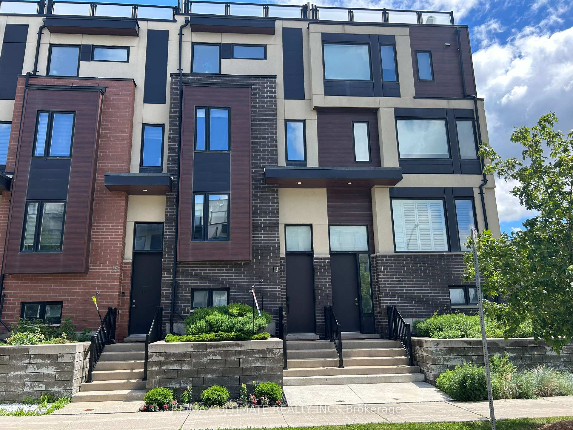 13 Caroline Carpenter Grove Toronto Ontario Canada Sale residential Paulette Lewis RE/MAX Ultimate Realty Inc., Brokerage *