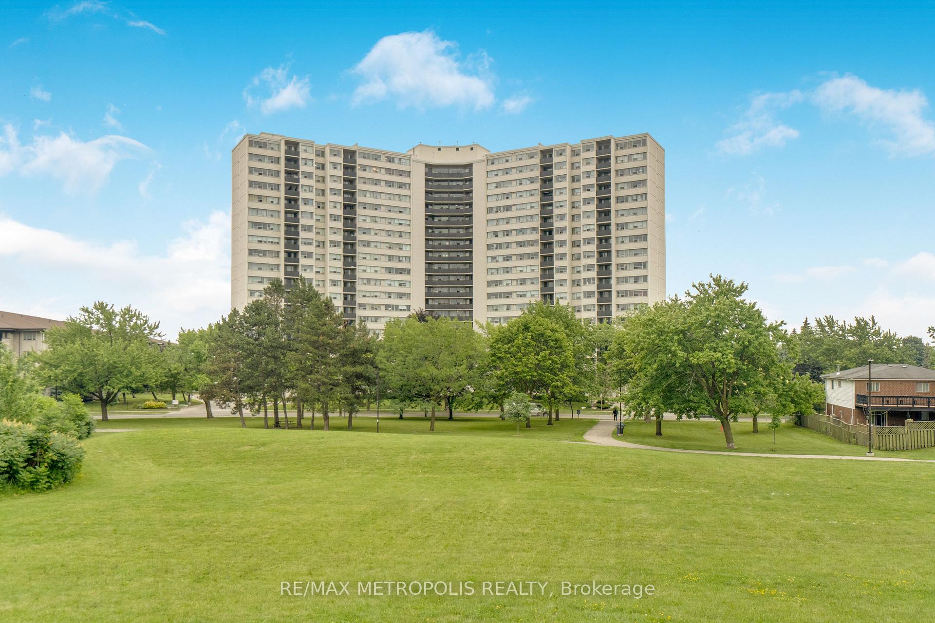 1903 - 530 Lolita Gardens Mississauga Ontario Canada Sale residential   RE/MAX Metropolis Realty Brokerage*