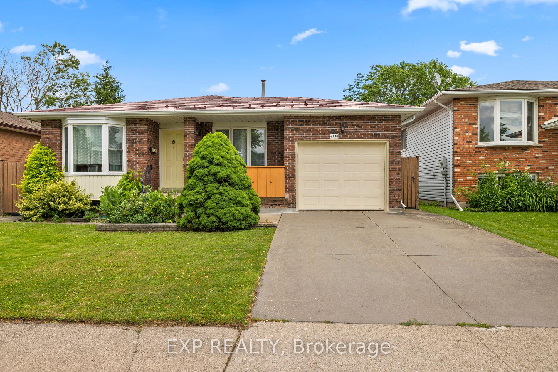 7430 Alex Avenue Niagara Falls Ontario Canada Sale residential Mukesh Tharwani eXp Realty, Brokerage*