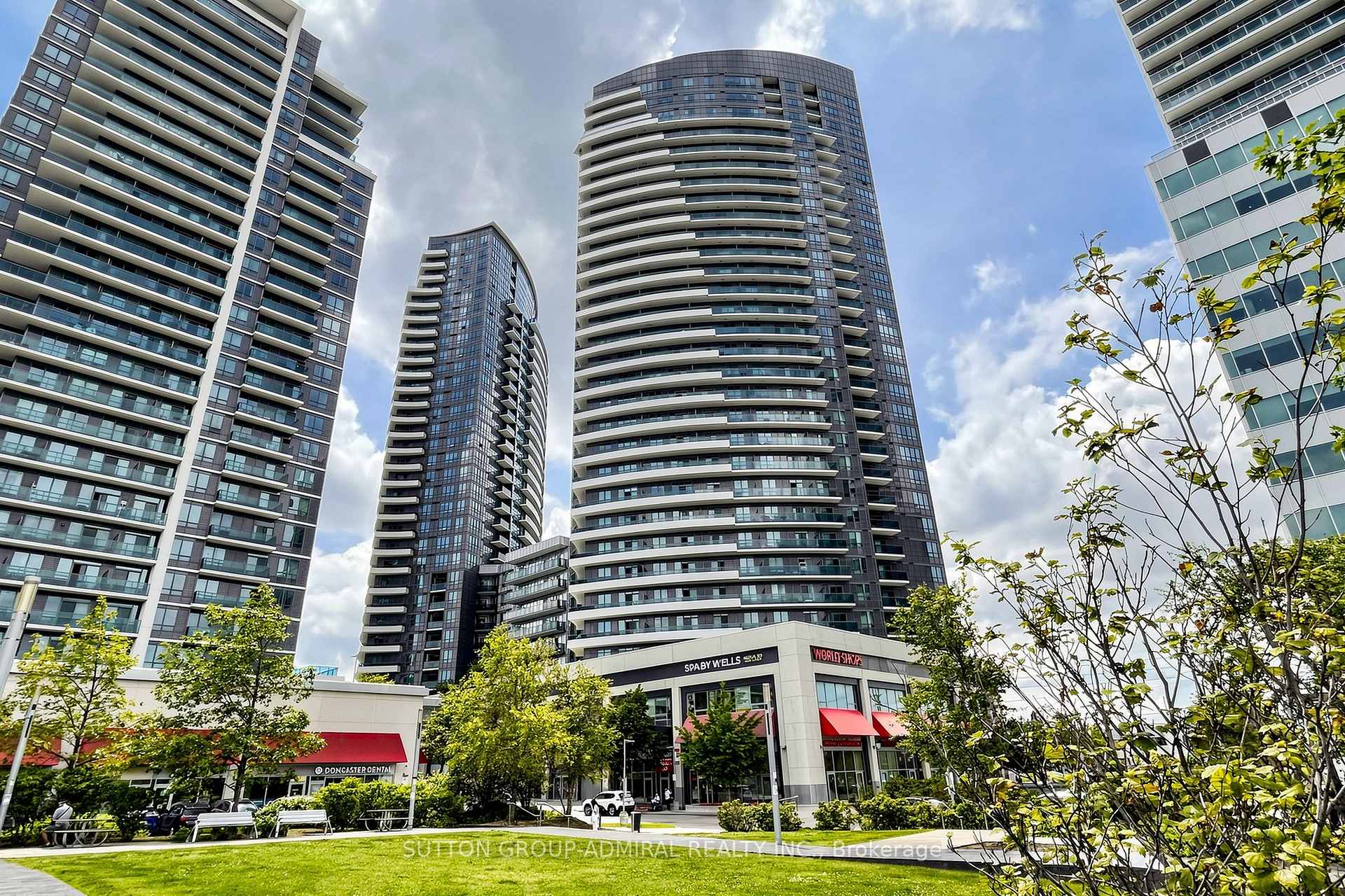 2703 - 7171 Yonge Street Markham Ontario Canada Sale residential   Realty Executives Group Ltd., Brokerage