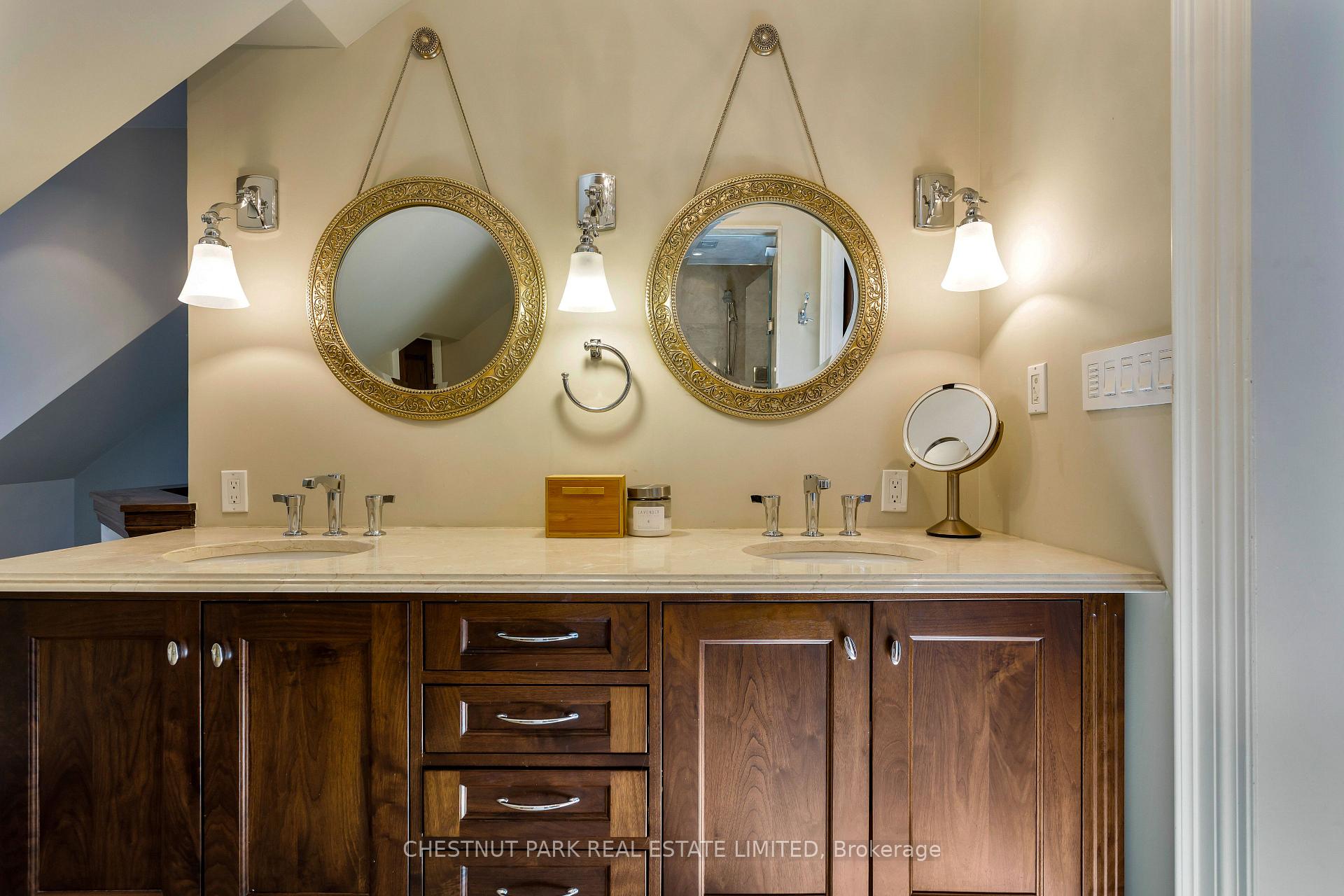 3 Bedroom Single Family Home/House's Image 28