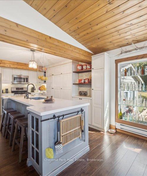 5 Bedroom Single Family Home/House's Image 16
