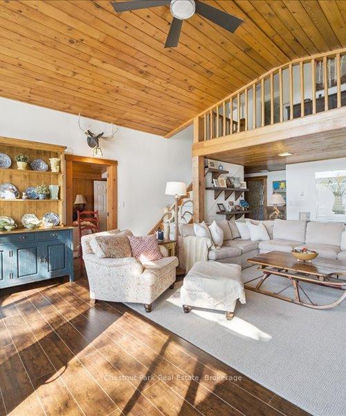 5 Bedroom Single Family Home/House's Image 10
