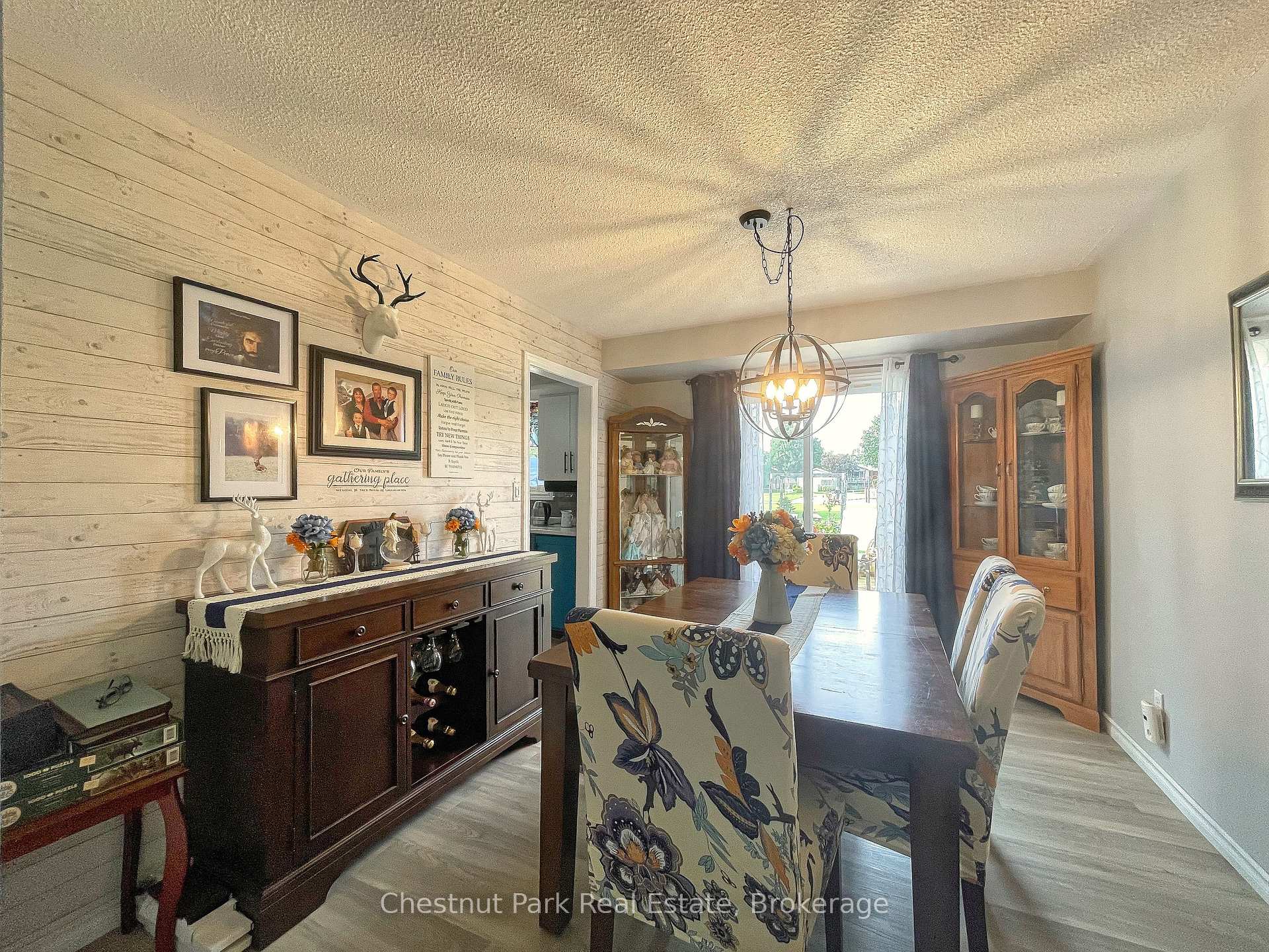4 Bedroom Single Family Home/House's Image 8