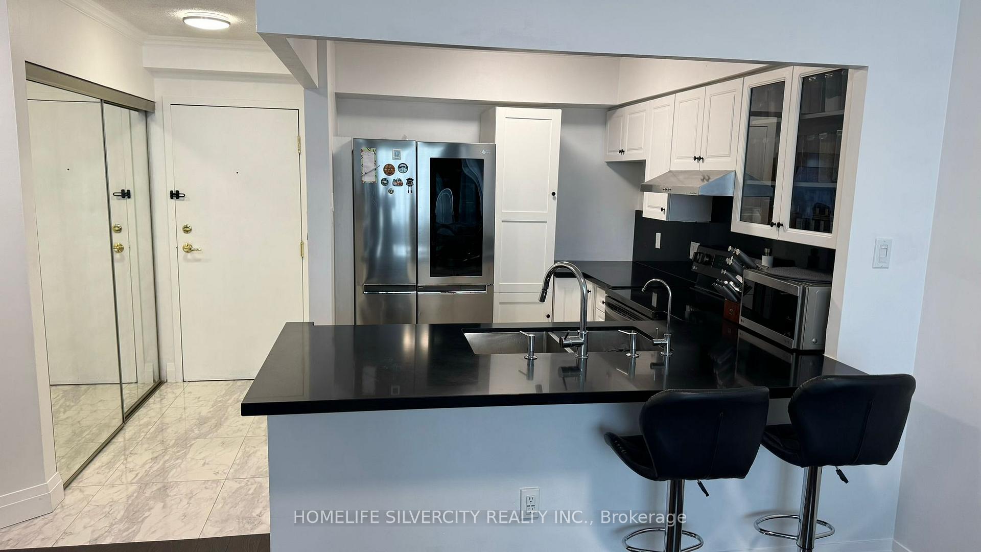 #2206 - 55 Elm Drive W Mississauga Ontario Canada Rent residential Jeet Singh HomeLife Silvercity Realty Inc., Brokerage *