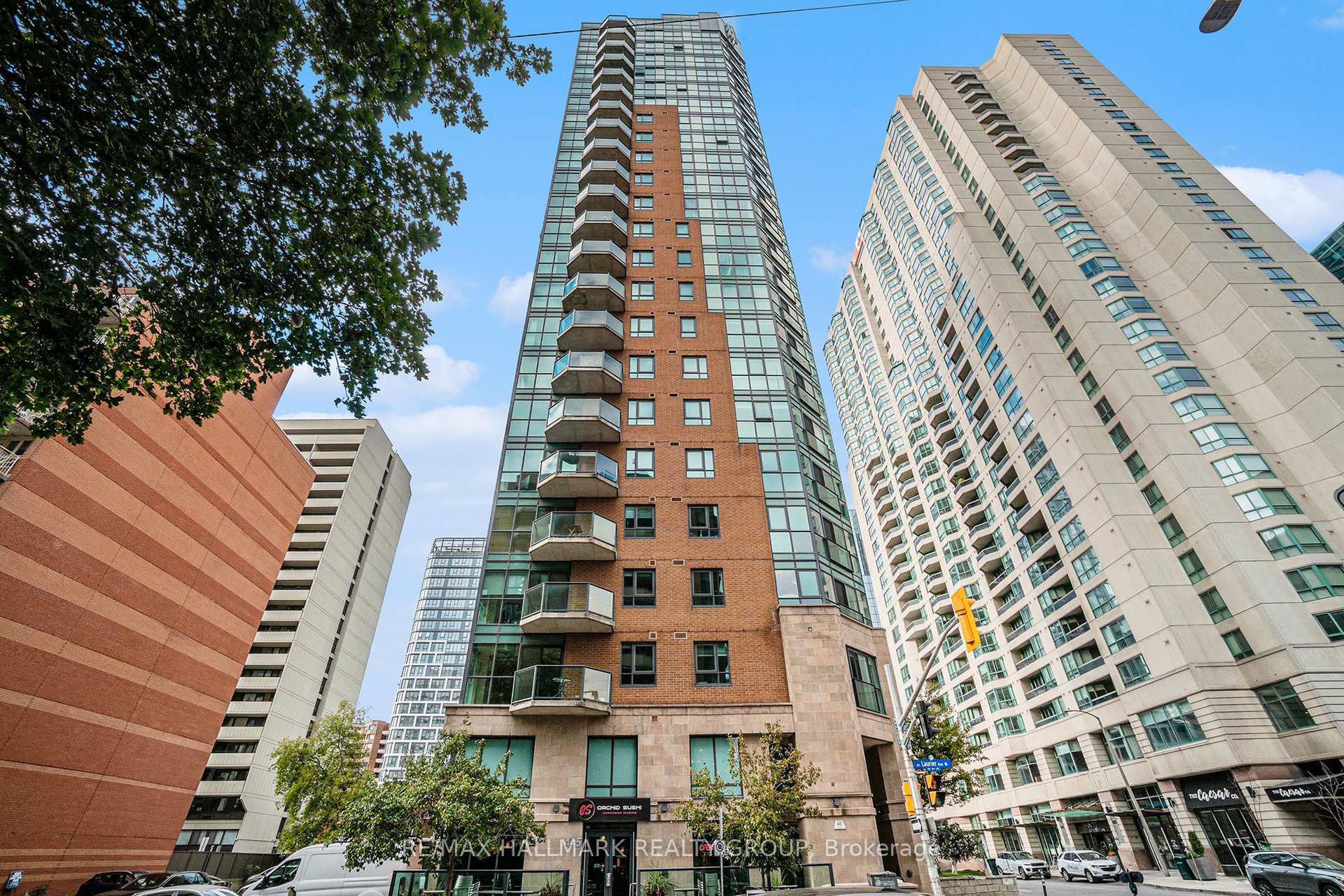 PH#4 - 445 Laurier Avenue W Ottawa Ontario Canada Rent residential Spinder Hundal Right at Home Realty, Brokerage*