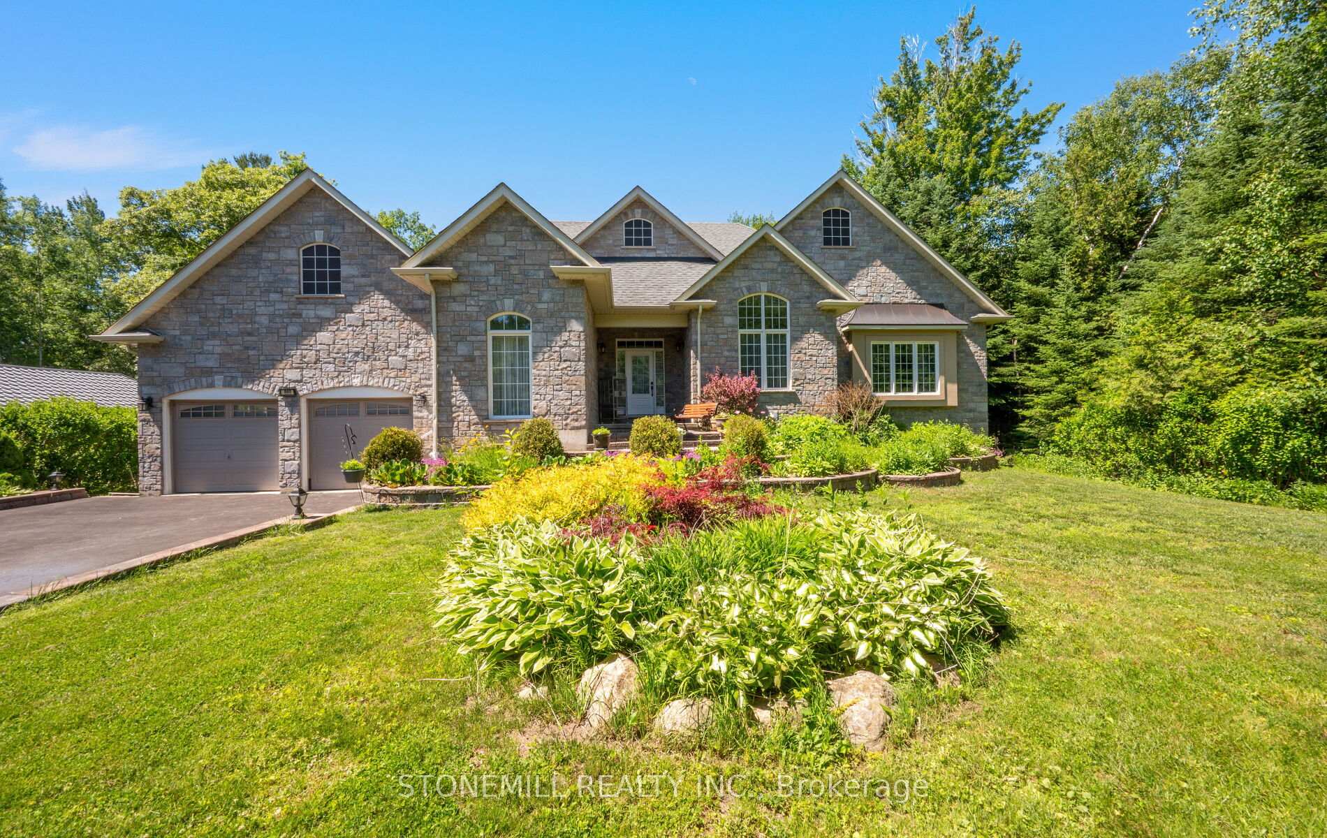 868 Eastdale Drive Wasaga Beach Ontario Canada Sale residential   STONEMILL REALTY INC. / STONEMILL DESIGN BUILD