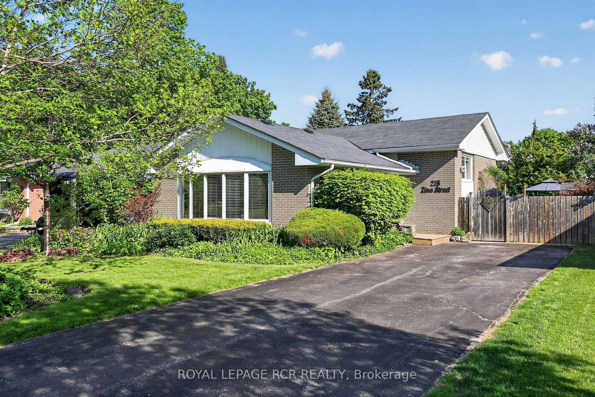215 Zina Street Orangeville Ontario Canada Sale residential Susan Huntley RE/MAX Realty Specialists Inc., Brokerage*