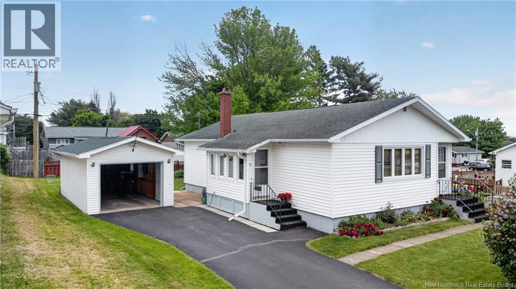 17 Hazelton Avenue Moncton New Brunswick Canada Sale residential   EXIT Realty Associates