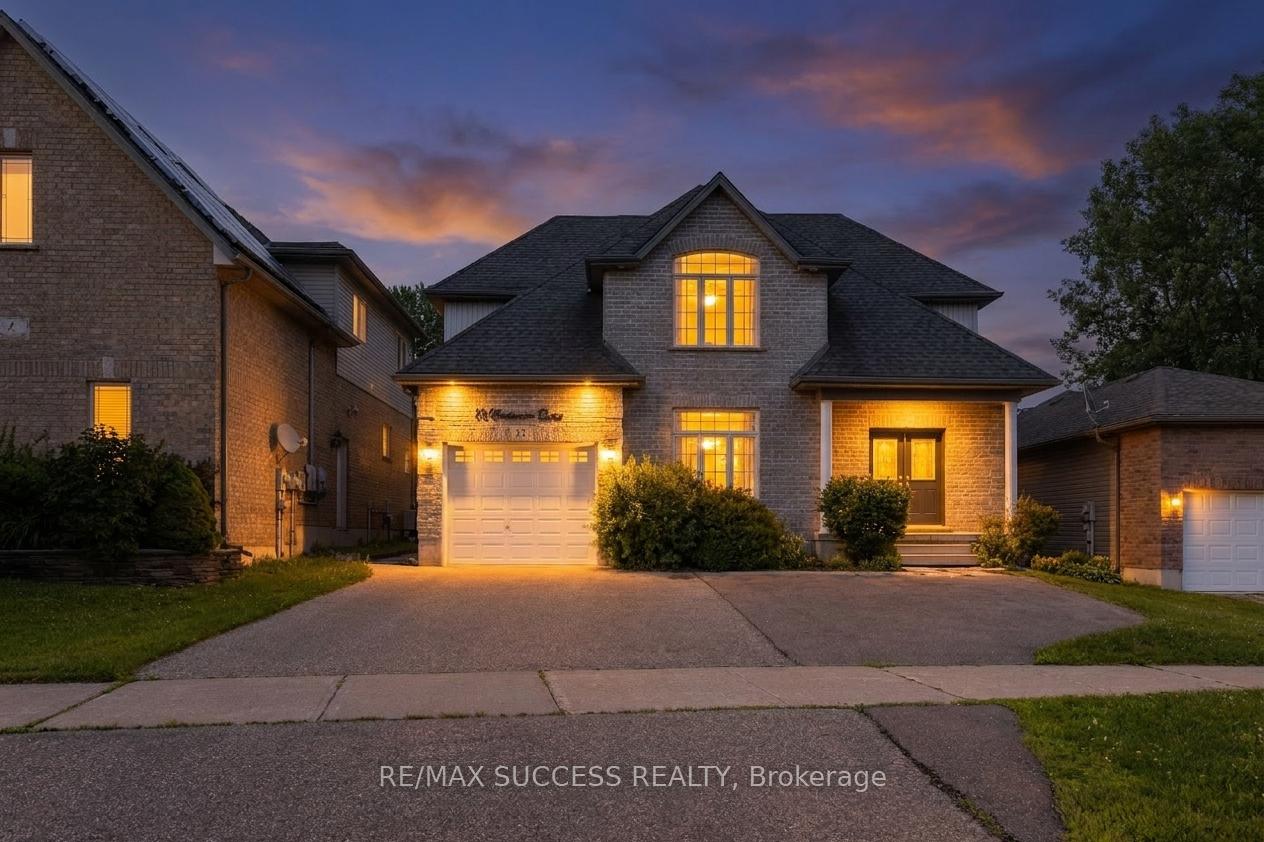 11 Henderson Court Ingersoll Ontario Canada Sale residential Sunil Angrish RE/MAX Success Realty, Brokerage*