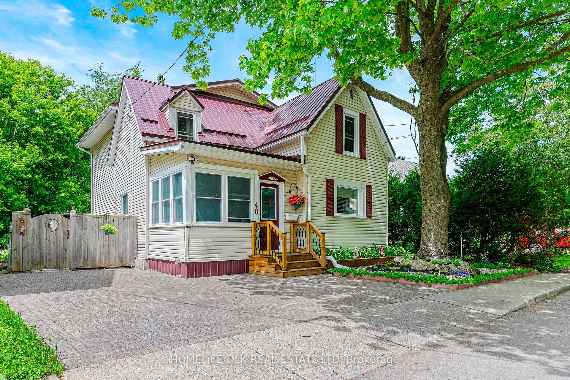 40 Hartley Street Brockville Ontario Canada Sold residential Ryann Bailey HomeLife/DLK Real Estate Ltd., Brokerage*