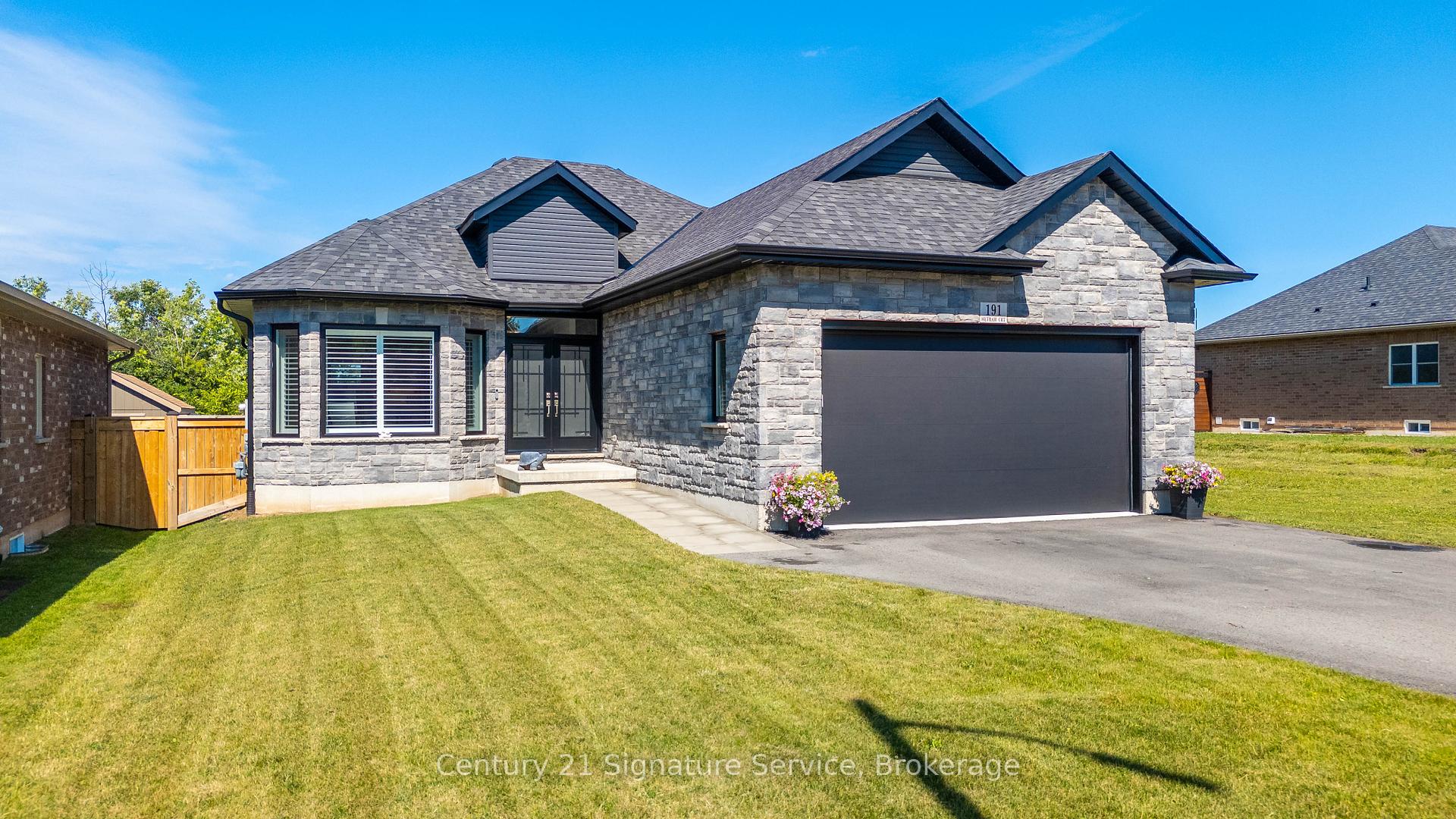 191 Hetram Court Fort Erie Ontario Canada Sale residential Lee Miguel Gonzalez Century 21 Signature Service, Brokerage