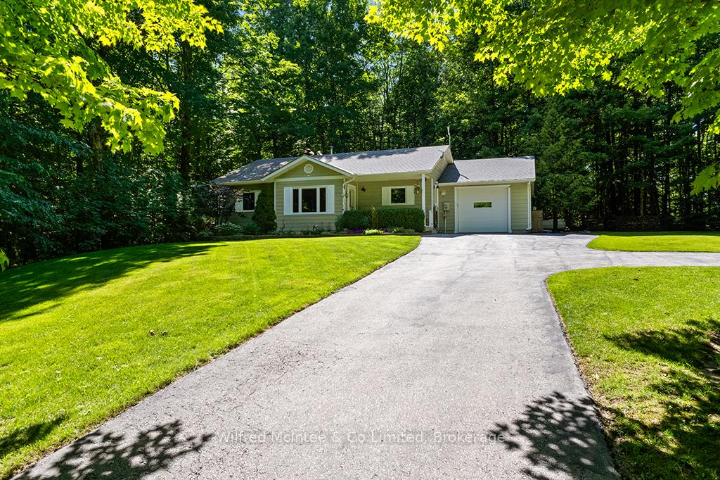 24 Shore Drive South Bruce Peninsula Ontario Canada Sale residential Dan Graham Wilfred Mcintee & Co. Ltd., Brokerage* (Southampton)