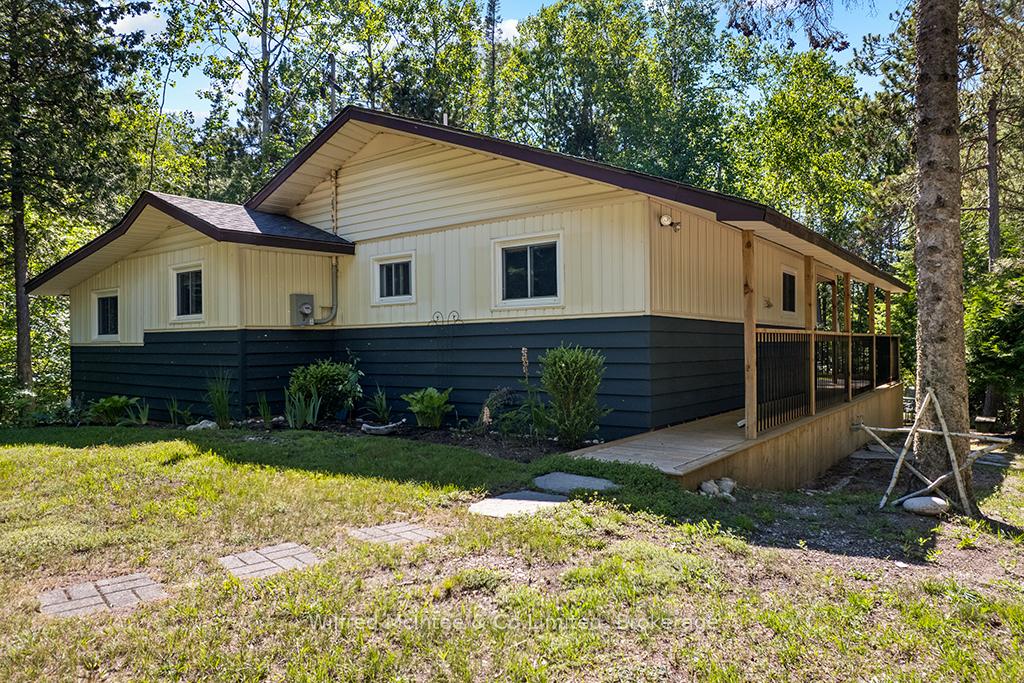 55 Thompson Avenue Native Leased Lands Ontario Canada Sale residential Mac Ferris Wilfred Mcintee & Co. Ltd., Brokerage* (Southampton)