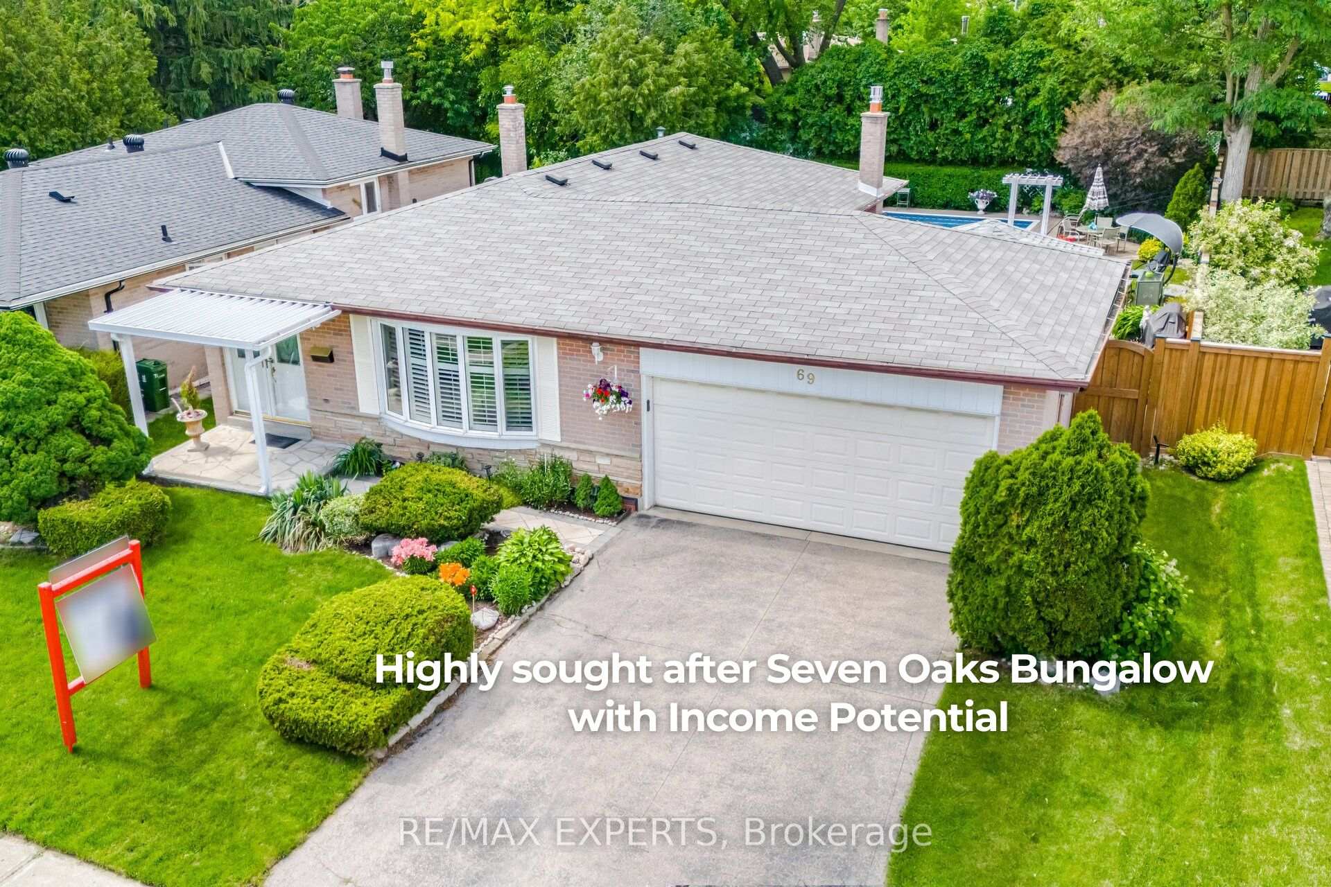 69 Oakmeadow Boulevard Toronto Ontario Canada Sale residential NIHAD HAZBOUN Re/Max Experts, Brokerage*