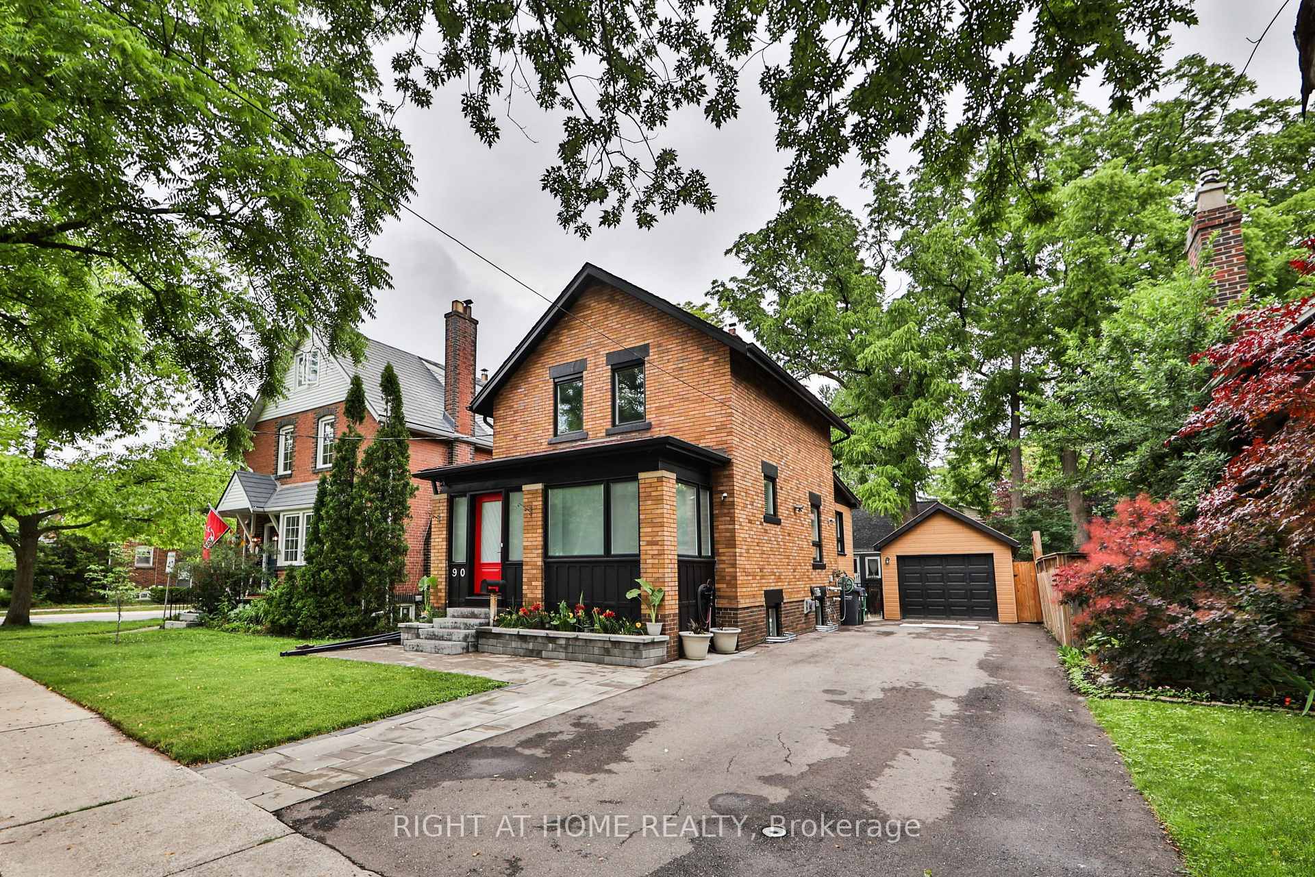 90 MILL Street S Brampton Ontario Canada Sale residential Christopher Hurst Right at Home Realty, Brokerage*