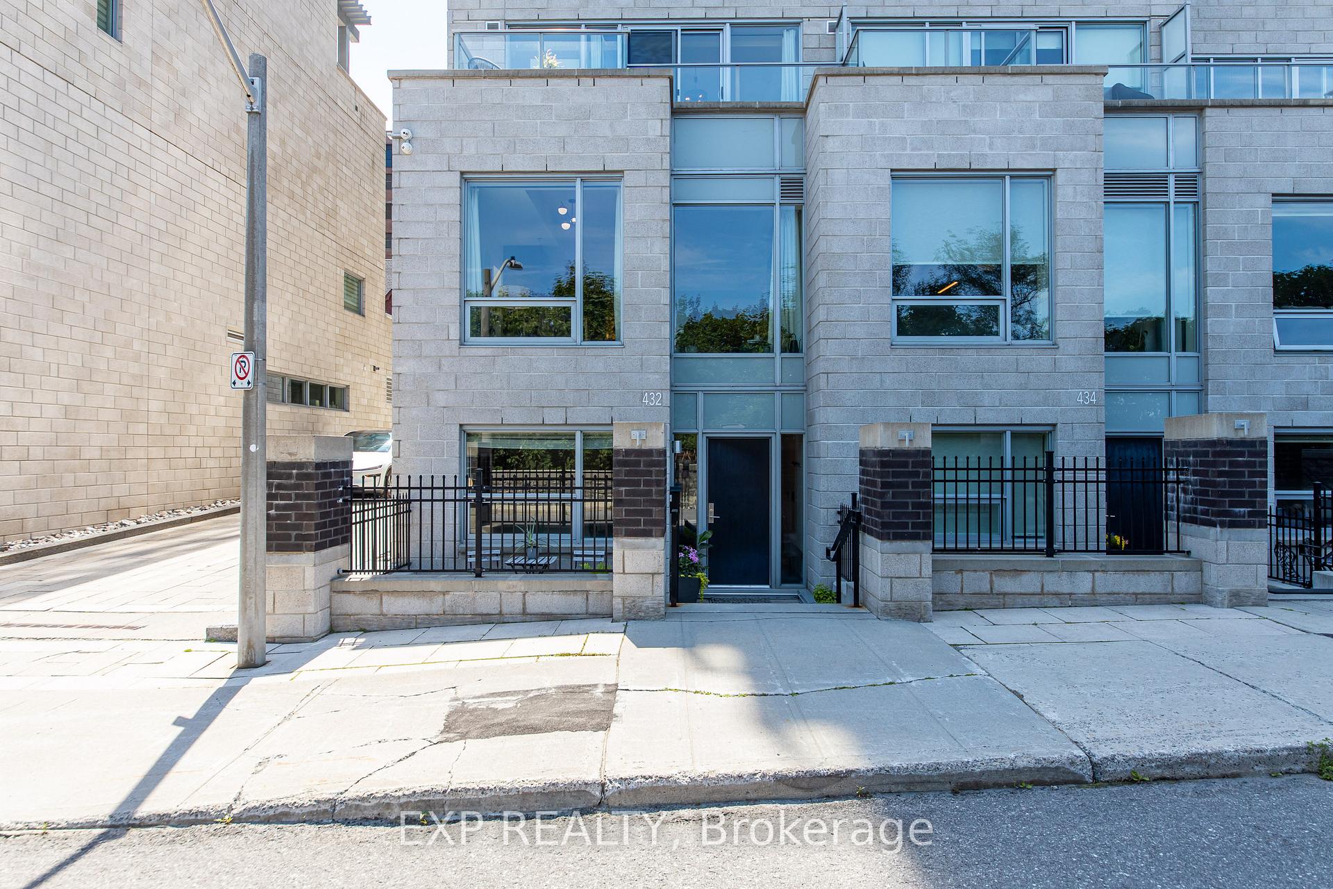 432 Sparks Street Ottawa Ontario Canada Sale residential   Royal LePage Performance Realty, Brokerage *