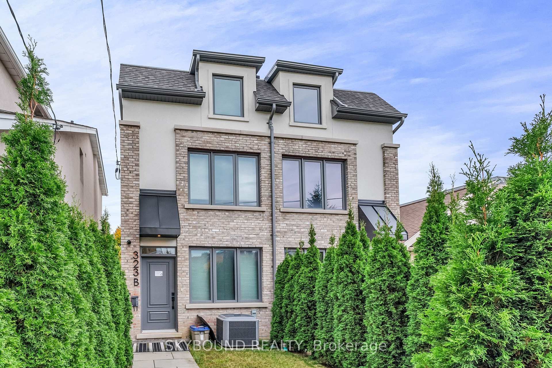 B - 323 Mortimer Avenue Toronto Ontario Canada Rent residential   Skybound Realty, Brokerage 