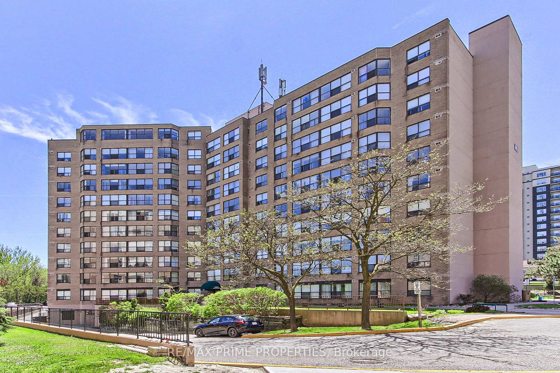 603 - 250 Davis Drive Newmarket Ontario Canada Sale residential Steve Flemming RE/MAX PRIME PROPERTIES