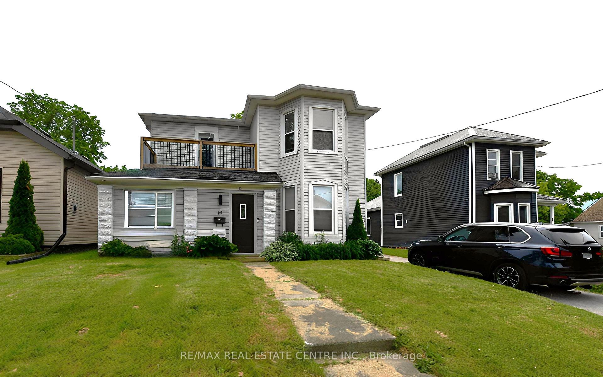 10 MEDA Street St. Thomas Ontario Canada Sale residential Naveen Dua RE/MAX Real Estate Centre Inc., Brokerage *