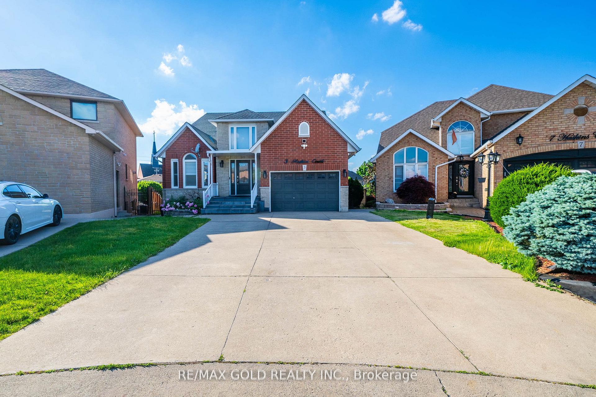 3 Haskins Court Hamilton Ontario Canada Rent residential RUKHSANA MALIK RE/MAX GOLD REALTY INC