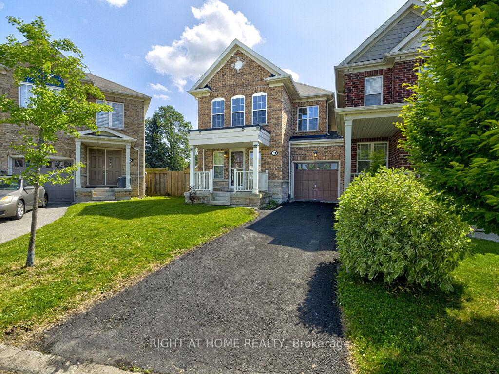 63 Lupo Drive Hamilton Ontario Canada Sale residential Yama Saighani Kingsway Real Estate, Brokerage